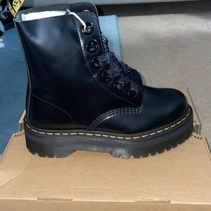 Platform Dr. Martens
